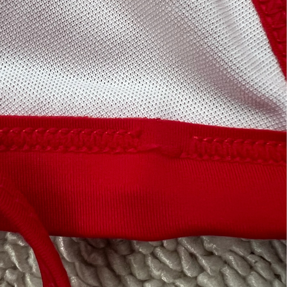 Red Bikini - Picture 4 of 6